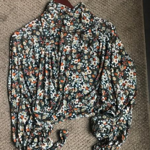 Long Sleeved Floral Crop Blouse from Free People - Picture 2 of 3